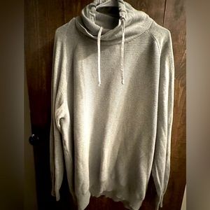 Women’s London fog cowl neck sweater. Tunic style